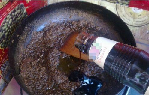 烧烤酱爆料调制视频,跟着视频轻松学会调制美味酱料  第3张